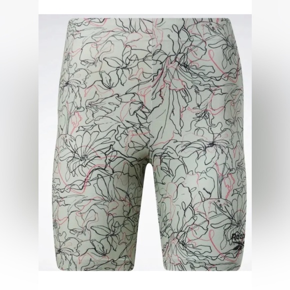 Reebok Classics Contour Floral Print Legging Women Shorts HB8623 - Small - Picture 4 of 8